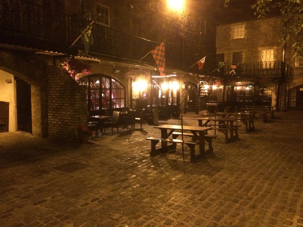 The Lodge Ballina エクステリア 写真